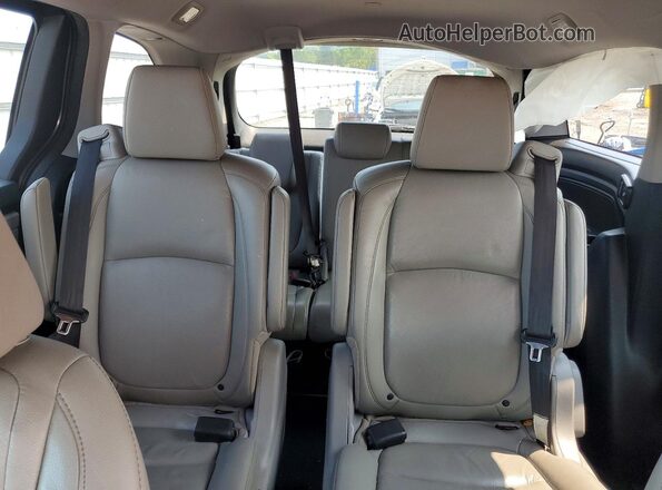 5FNRL6H74JB060093 2018 HONDA ODYSSEY Gray Widok tylnych siedzeń