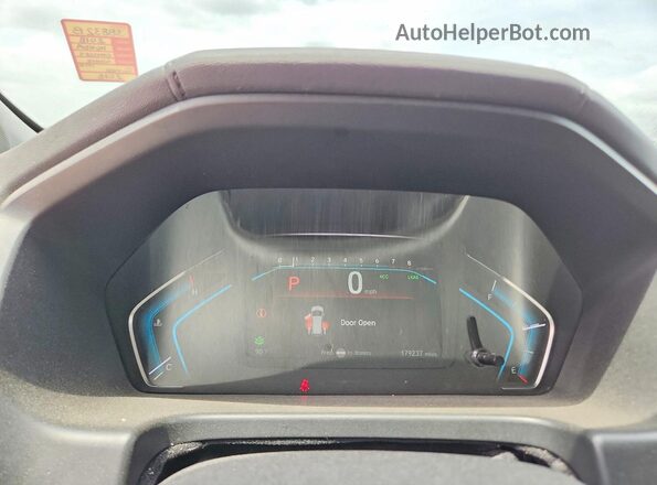 5FNRL6H75JB007452 2018 HONDA ODYSSEY White Instrument cluster view