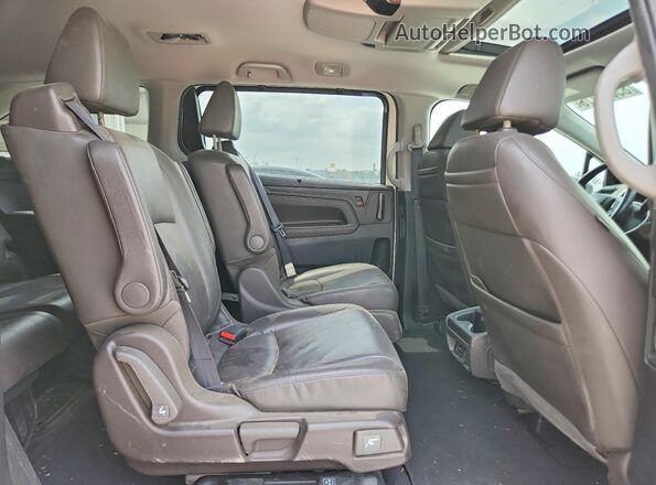 5FNRL6H75JB007452 2018 HONDA ODYSSEY White Rear interior view