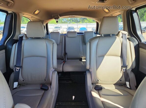 5FNRL6H75JB047322 2018 HONDA ODYSSEY White Вид задніх сидінь