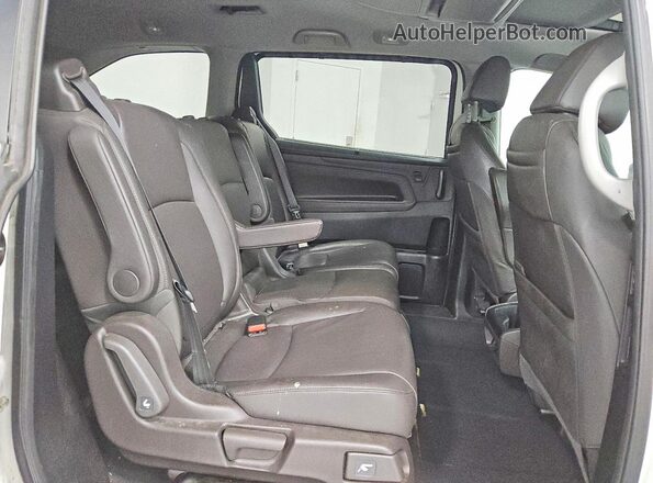 5FNRL6H75KB053297 2019 HONDA ODYSSEY White უკანა სალონის ხედი