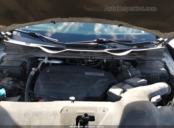 5FNRL6H76JB109617 2018 HONDA ODYSSEY Silver Rear view