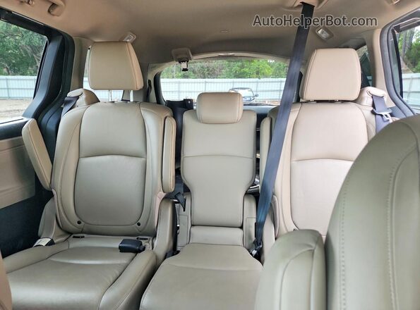 5FNRL6H76KB002164 2019 HONDA ODYSSEY Gray Rear seats view