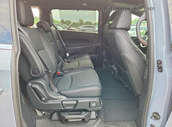 5FNRL6H76TB056484 2026 HONDA ODYSSEY Blue Widok wnętrza z tyłu