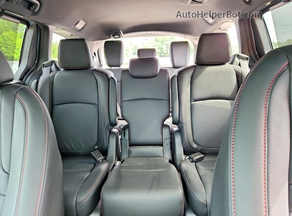 5FNRL6H76TB056484 2026 HONDA ODYSSEY Blue Widok tylnych siedzeń