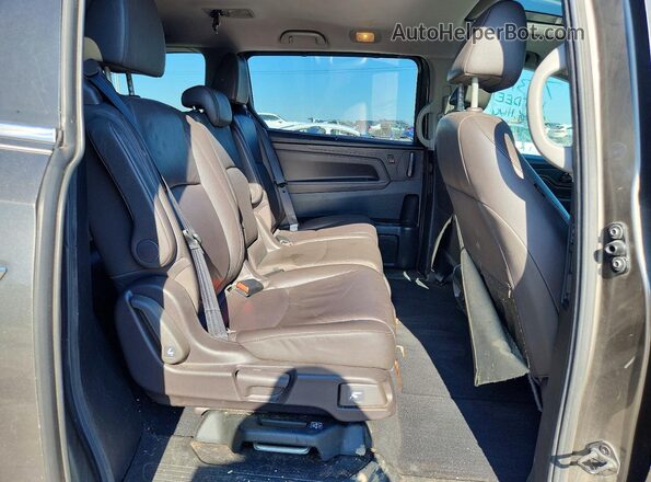 5FNRL6H77JB005668 2018 HONDA ODYSSEY Brown Вид задньої частини салону