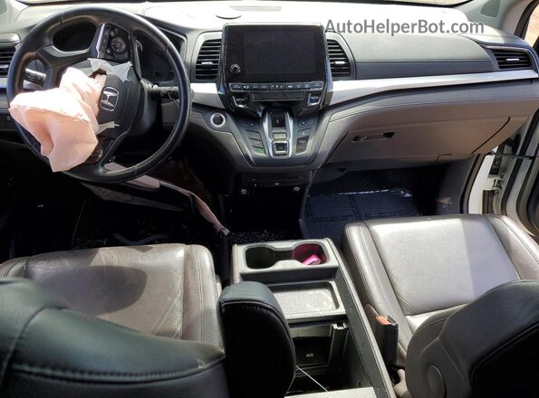 5FNRL6H77JB080449 2018 HONDA ODYSSEY White Вид панелі приладів