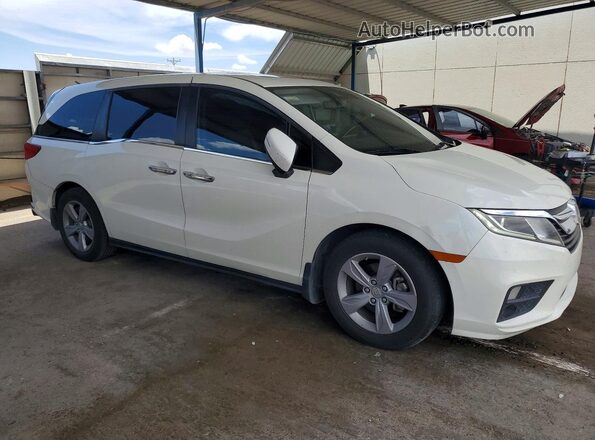 5FNRL6H77JB094626 2018 HONDA ODYSSEY Белый Передняя правая четверть