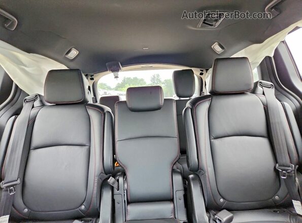 5FNRL6H77RB067826 2024 HONDA ODYSSEY White უკანა სავარძლების ხედი