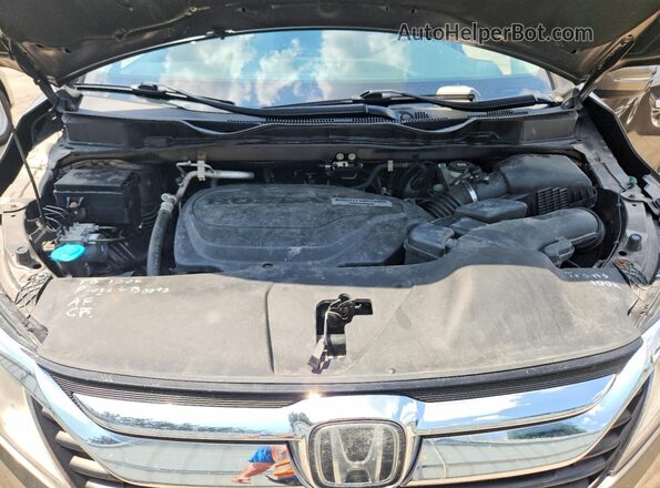 5FNRL6H78JB105858 2018 HONDA ODYSSEY Gray Engine compartment view