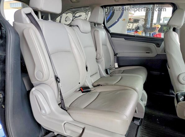 5FNRL6H78KB049597 2019 HONDA ODYSSEY Blue Rear interior view