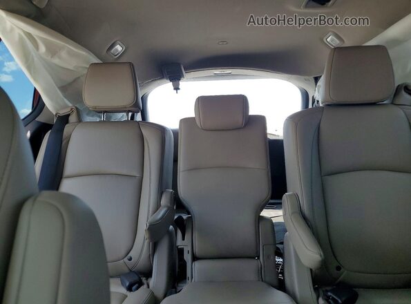 5FNRL6H78NB004342 2022 HONDA ODYSSEY Red Vista de los asientos traseros