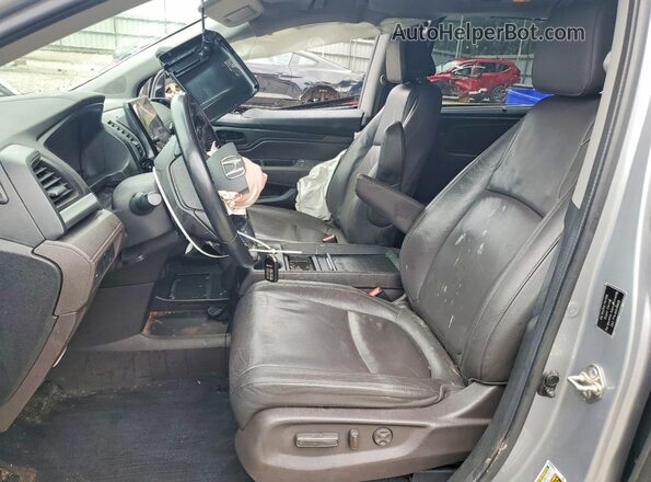 5FNRL6H79JB062969 2018 HONDA ODYSSEY Silver Vista interior delantera