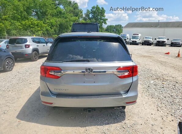 5FNRL6H79JB090030 2018 HONDA ODYSSEY Silver Rear view