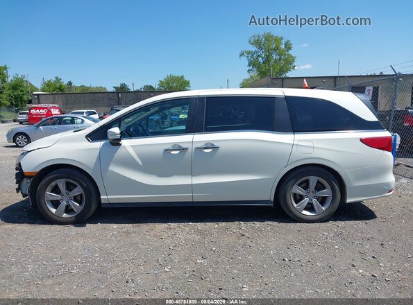 5FNRL6H7XJB044111 2018 HONDA ODYSSEY White 