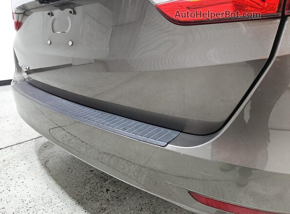 5FNRL6H7XJB069901 2018 HONDA ODYSSEY Gray 