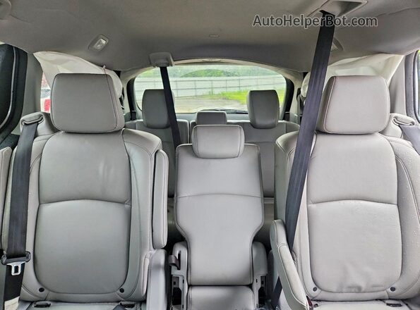 5FNRL6H7XMB018158 2021 HONDA ODYSSEY Silver Սալոնի հետևի տեսք