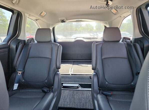 5FNRL6H80RB014877 2024 HONDA ODYSSEY Silver Rear seats view