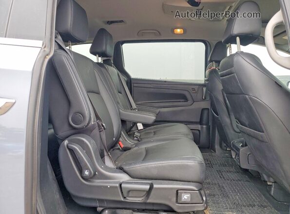5FNRL6H82PB070333 2023 HONDA ODYSSEY Blue Rear interior view