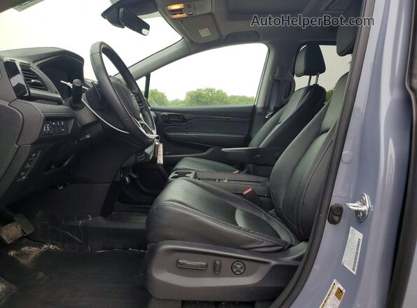 5FNRL6H82PB070333 2023 HONDA ODYSSEY Blue Front interior view