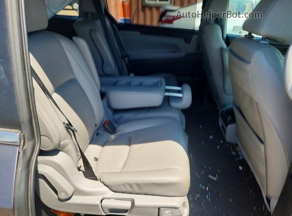 5FNRL6H83JB021942 2018 HONDA ODYSSEY Gray Widok tylnych siedzeń