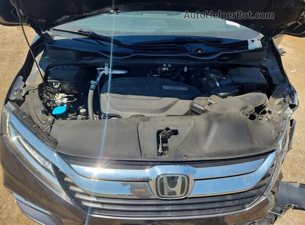5FNRL6H83JB021942 2018 HONDA ODYSSEY Gray Widok wnętrza z tyłu