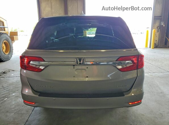 5FNRL6H83JB049658 2018 HONDA ODYSSEY Silver უკანა ხედი