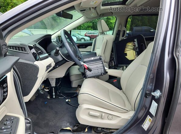 5FNRL6H84SB024351 2025 HONDA ODYSSEY Gray Widok wnętrza z przodu