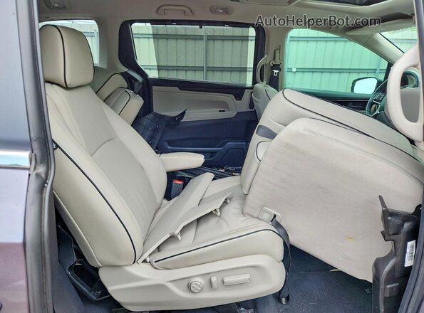 5FNRL6H84SB024351 2025 HONDA ODYSSEY Gray Widok wnętrza z tyłu