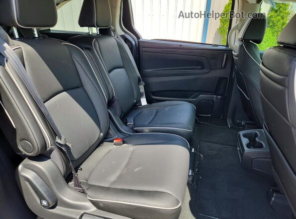 5FNRL6H84TB038199 2026 HONDA ODYSSEY White Widok wnętrza z tyłu