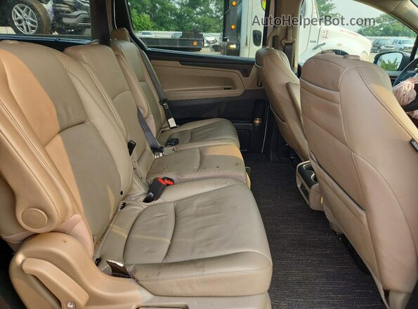 5FNRL6H85RB022828 2024 HONDA ODYSSEY White Rear interior view