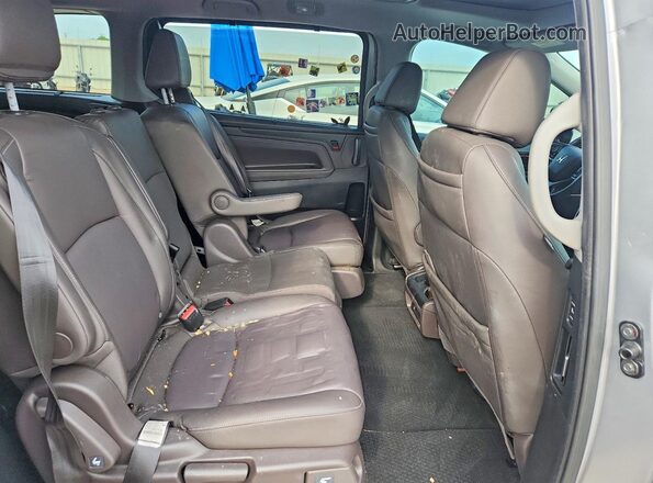 5FNRL6H86RB040013 2024 HONDA ODYSSEY Gray Rear interior view