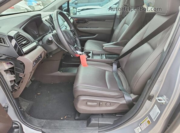 5FNRL6H86RB040013 2024 HONDA ODYSSEY Gray Front interior view