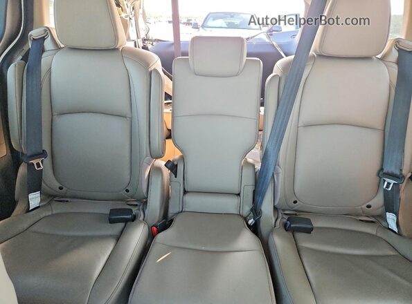 5FNRL6H88RB034536 2024 HONDA ODYSSEY White Rear seats view