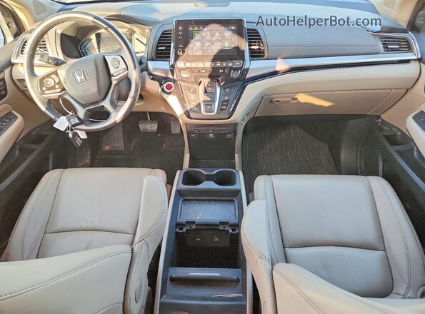 5FNRL6H88RB034536 2024 HONDA ODYSSEY White Dashboard view