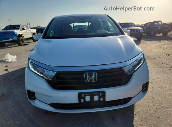 5FNRL6H88RB034536 2024 HONDA ODYSSEY White Front view