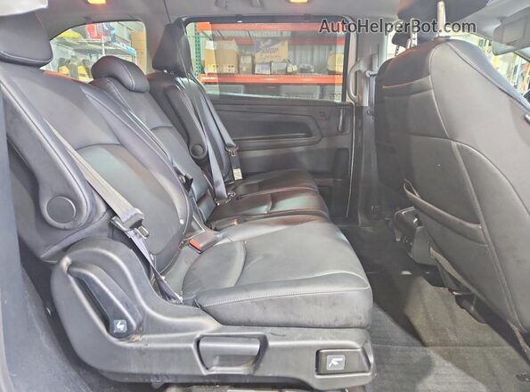 5FNRL6H89PB055621 2023 HONDA ODYSSEY White Вид задньої частини салону