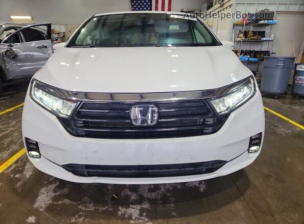 5FNRL6H89PB055621 2023 HONDA ODYSSEY White Вид спереду