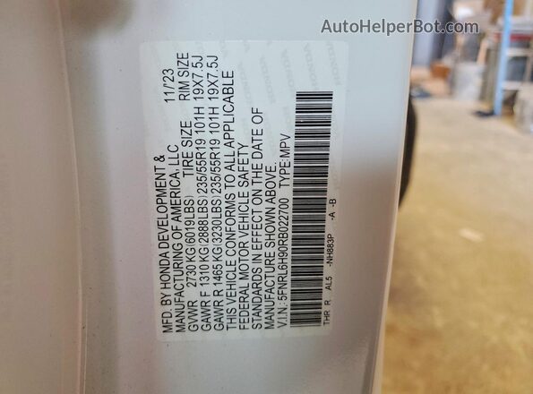 5FNRL6H90RB022700 2024 HONDA ODYSSEY White Սալոնի 360 աստիճան տեսք
