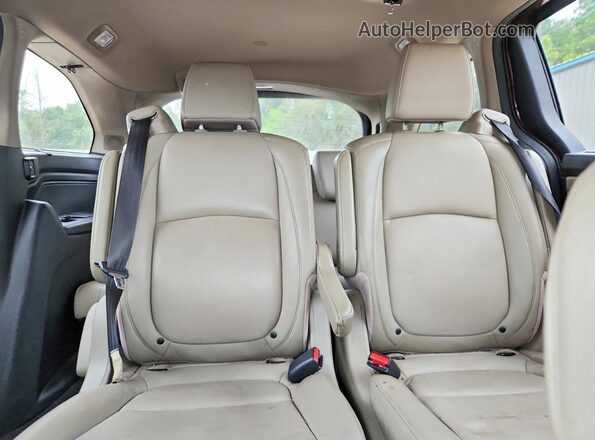 5FNRL6H92JB035792 2018 HONDA ODYSSEY Maroon Rear seats view