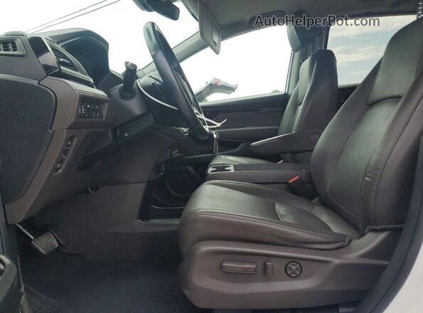 5FNRL6H96LB063694 2020 HONDA ODYSSEY White Front interior view
