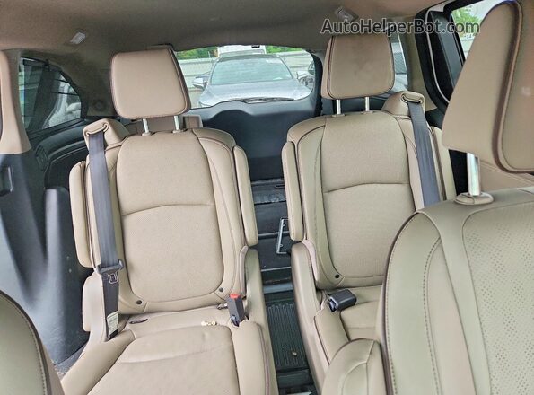 5FNRL6H97PB067503 2023 HONDA ODYSSEY Белый Вид задних сидений