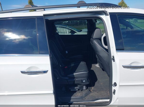 5FNRL6H98PB002482 2023 HONDA ODYSSEY White VIN sticker view