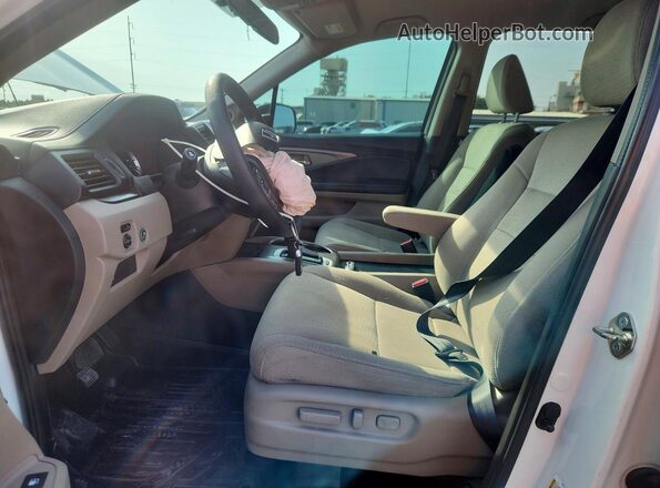 5FNYF5H33JB032781 2018 HONDA PILOT White წინა სალონის ხედი
