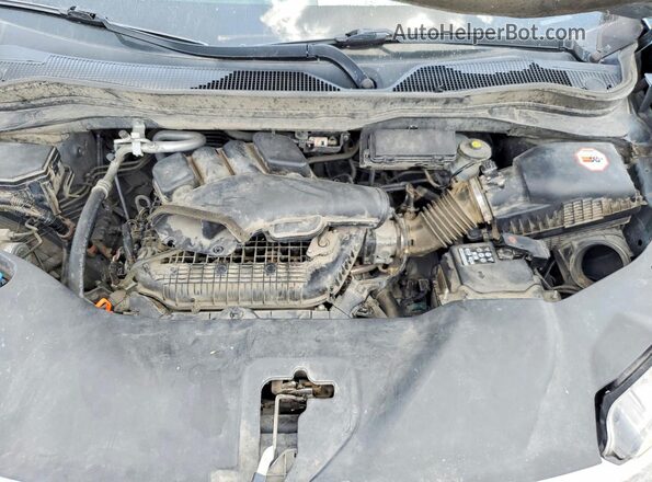 5FNYF5H50JB015101 2018 HONDA PILOT Blue Rear interior view