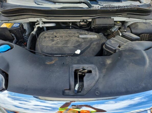 5FNYF5H52KB007258 2019 HONDA PILOT White Widok komory silnika