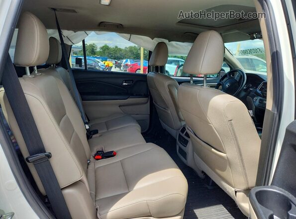 5FNYF5H52KB007258 2019 HONDA PILOT White Widok wnętrza z tyłu