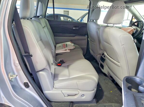 5FNYF5H52LB026913 2020 HONDA PILOT Silver Vista interior trasera