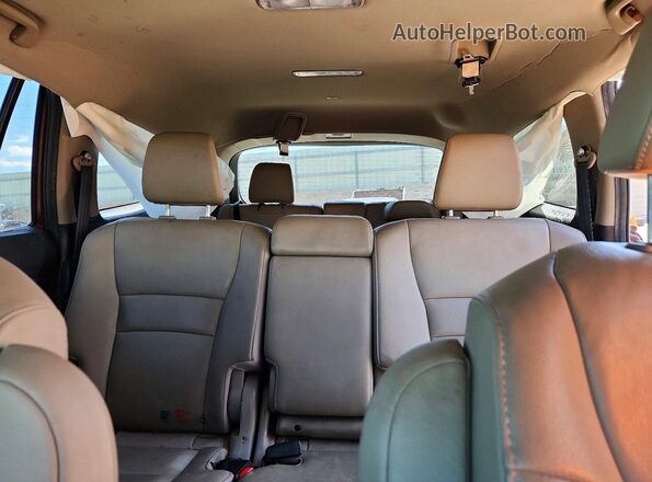 5FNYF5H53MB043124 2021 HONDA PILOT Burgundy Rear seats view