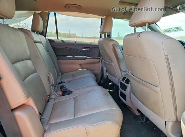 5FNYF5H53MB043124 2021 HONDA PILOT Burgundy Rear interior view